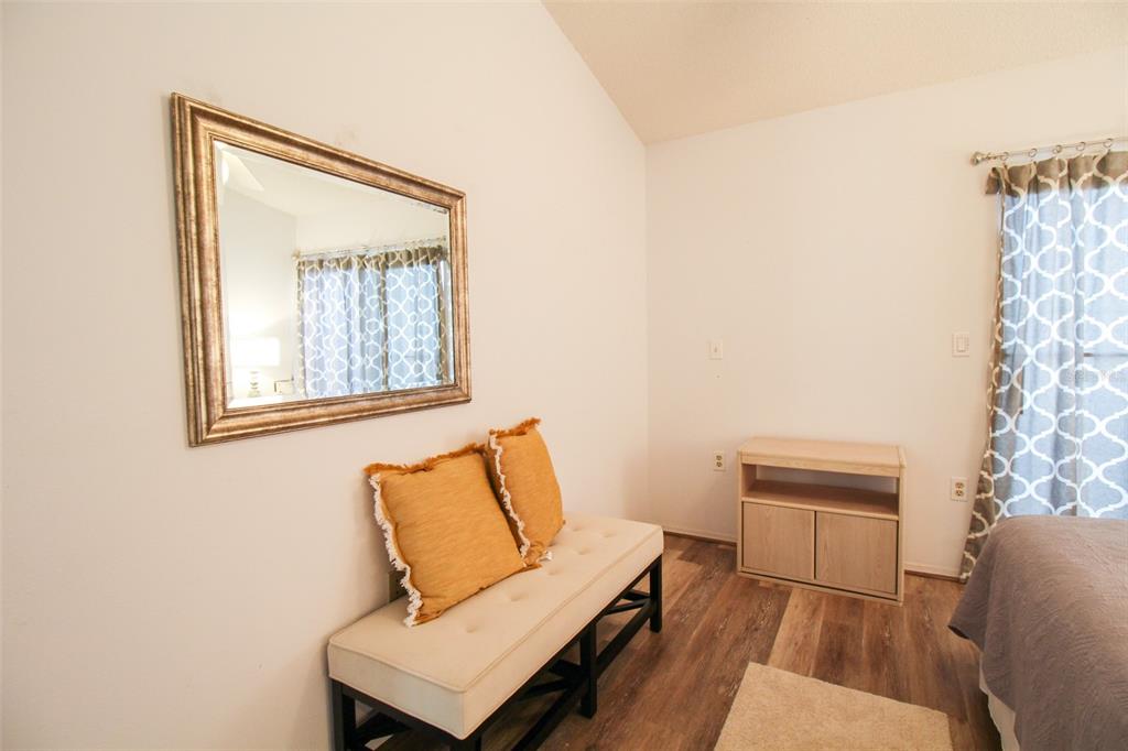 502 SANDERLING CIRCLE Bradenton, FL 34209