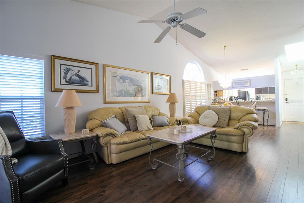 502 SANDERLING CIRCLE Bradenton, FL 34209