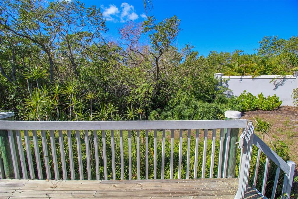 502 SANDERLING CIRCLE Bradenton, FL 34209