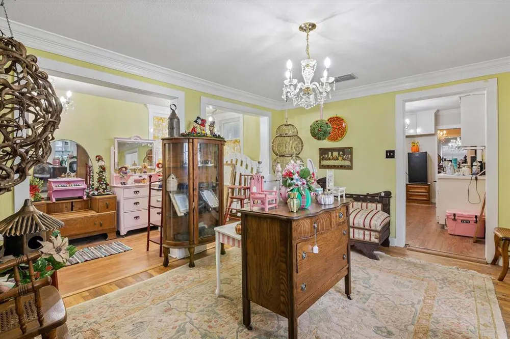 1301 Main Street Weatherford, TX 76086