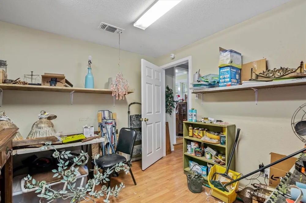 1301 Main Street Weatherford, TX 76086