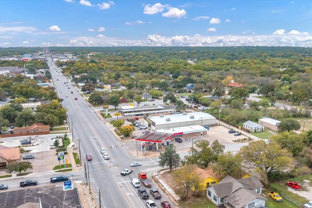 1301 Main Street Weatherford, TX 76086