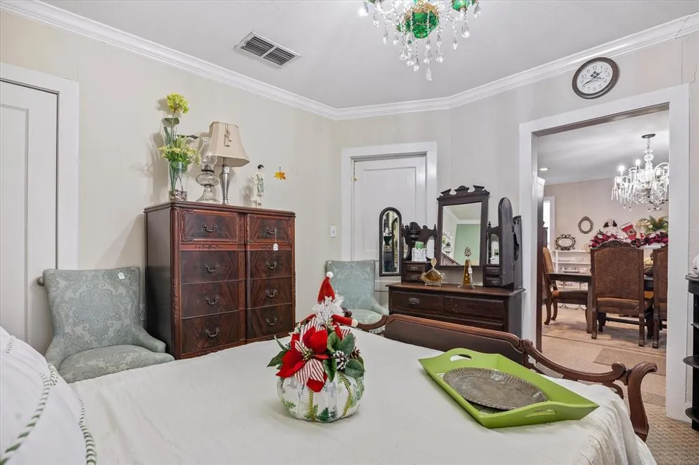 1301 Main Street Weatherford, TX 76086