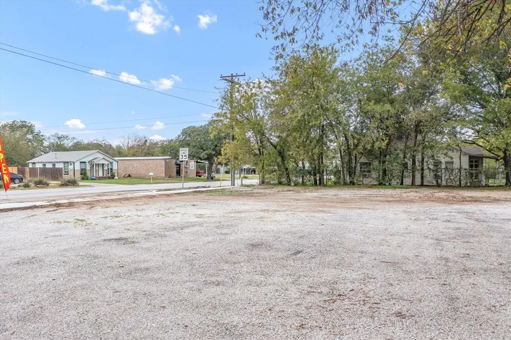 1301 Main Street Weatherford, TX 76086
