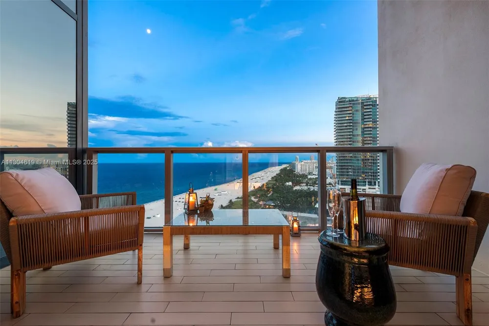2201 Collins Ave #1926/PH- Miami Beach, FL 33139