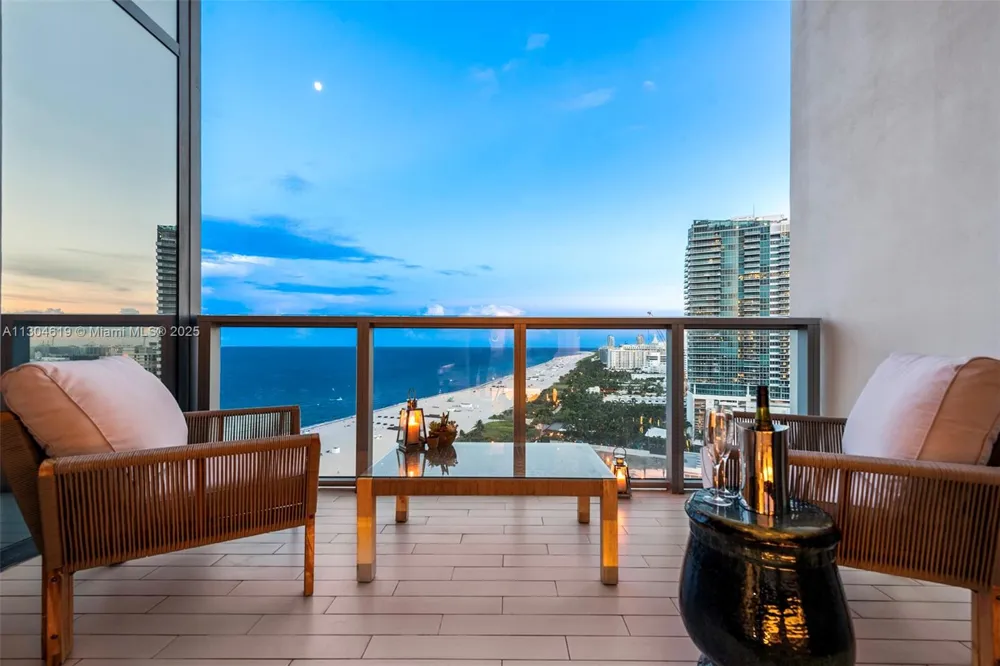 2201 Collins Ave #1926/PH- Miami Beach, FL 33139