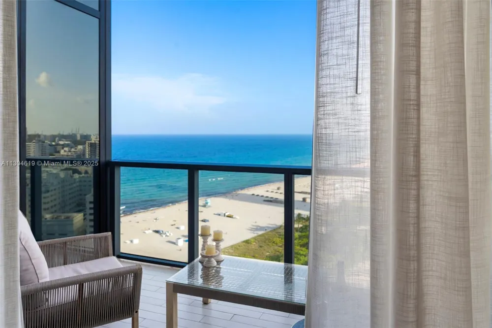 2201 Collins Ave #1926/PH- Miami Beach, FL 33139