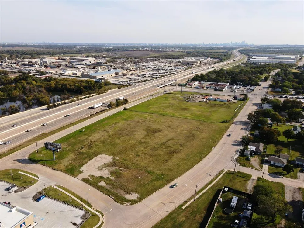 905 MacArthur Boulevard Grand Prairie, TX 75050