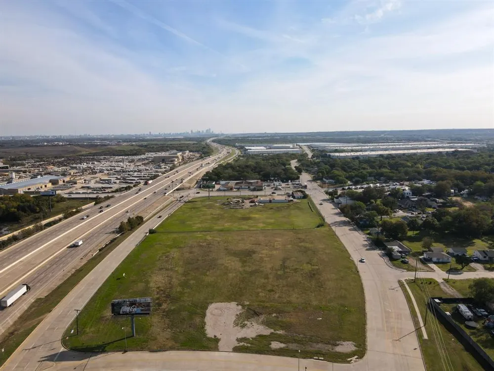 905 MacArthur Boulevard Grand Prairie, TX 75050