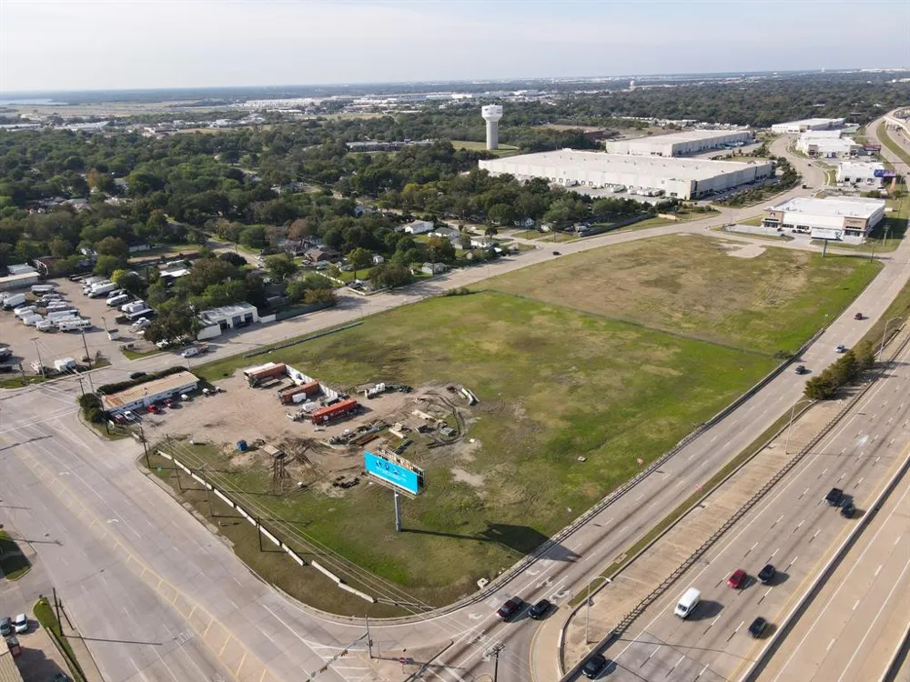 905 MacArthur Boulevard Grand Prairie, TX 75050