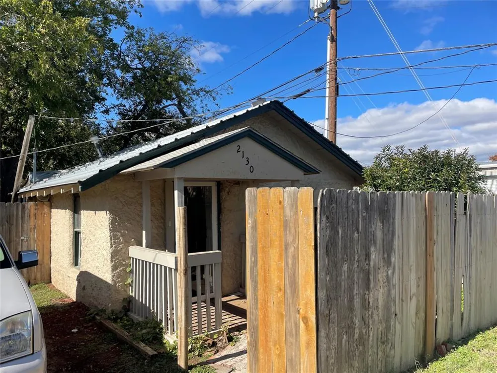 2130 S 2nd Street #B Abilene, TX 79605