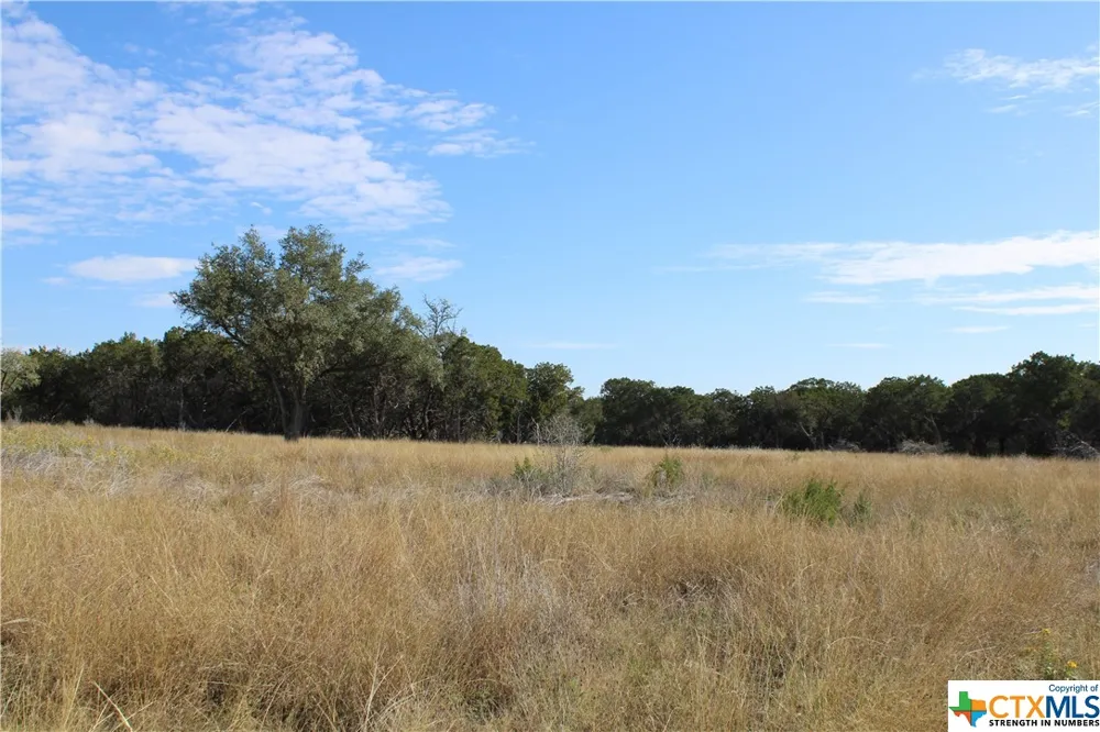 52 Clearwater Canyon Road Bandera, TX 78003