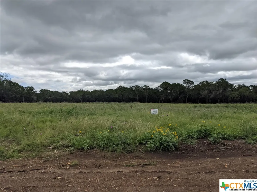 52 Clearwater Canyon Road Bandera, TX 78003