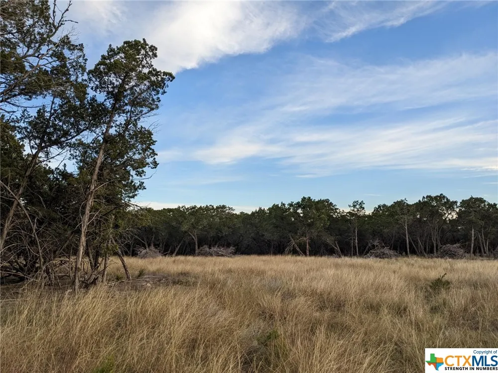 52 Clearwater Canyon Road Bandera, TX 78003