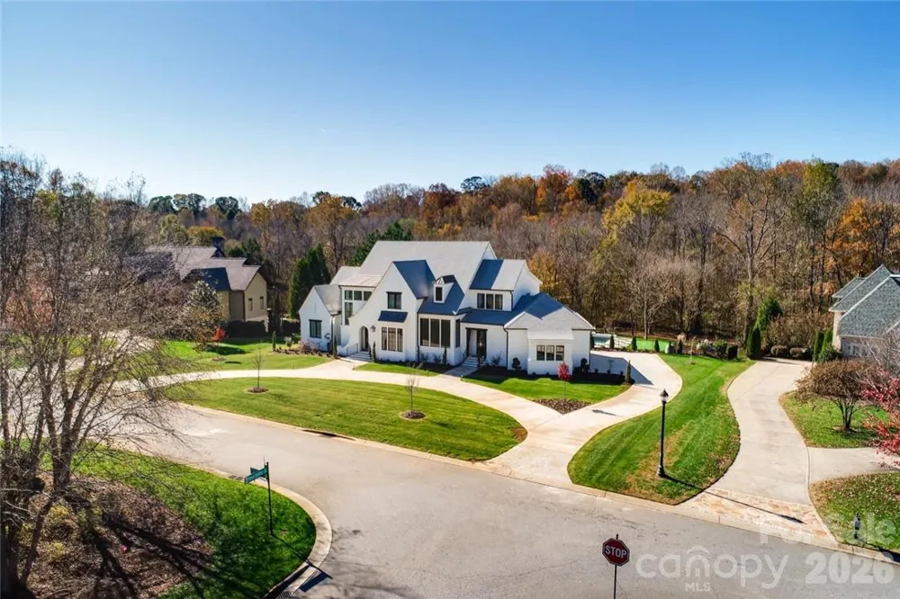 4012 Honey Tree Lane Kannapolis, NC 28027