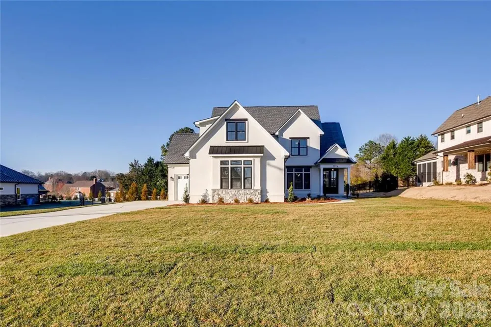 4012 Honey Tree Lane Kannapolis, NC 28027