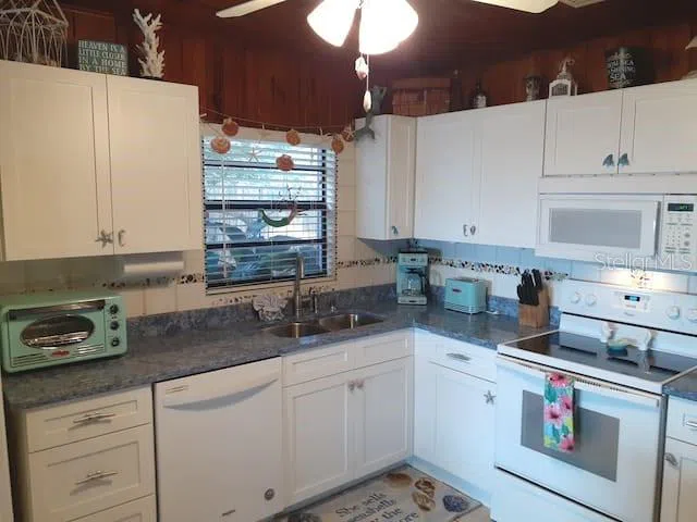 19646 GULF BOULEVARD #3 Indian Shores, FL 33785