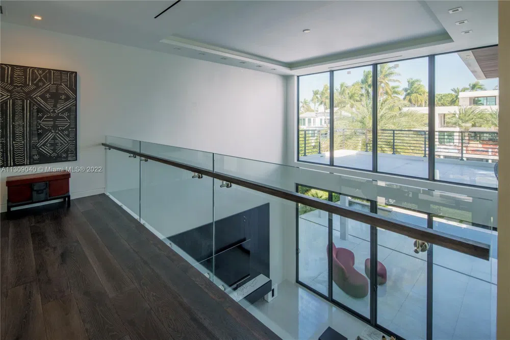 128 Fiesta Way Fort Lauderdale, FL 33301