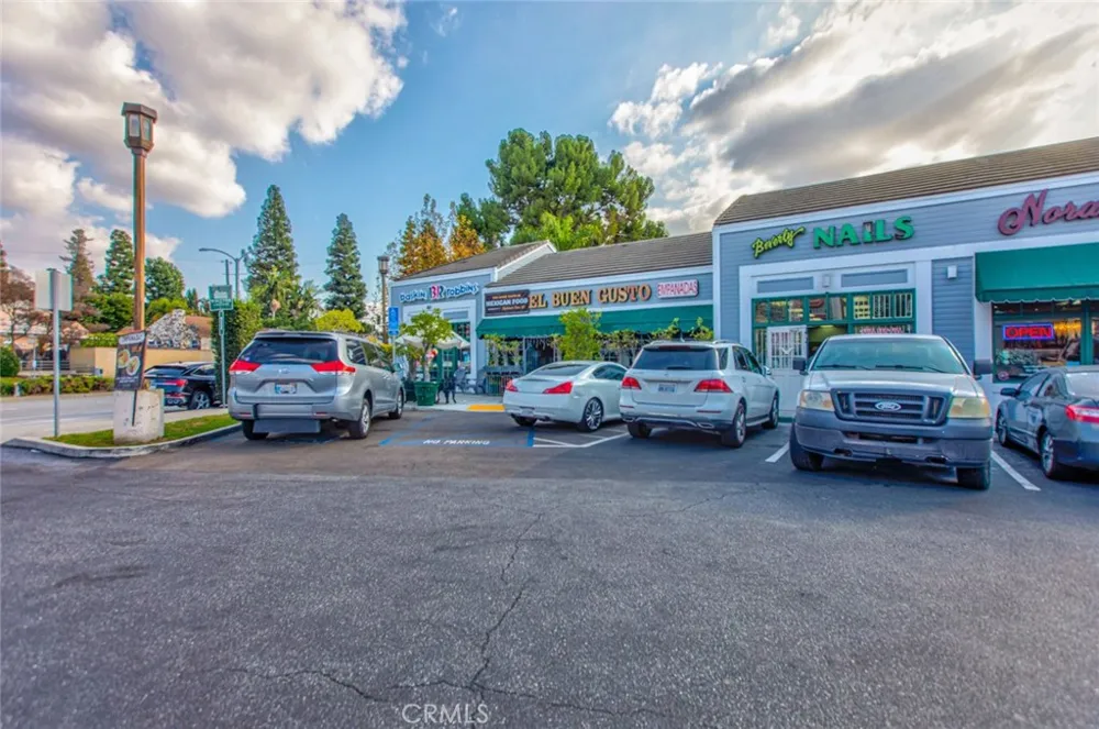10820 beverly blvd Whittier, CA 90601