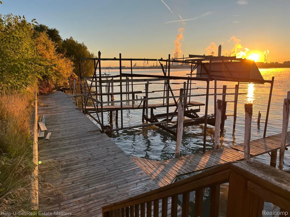 3136 MILITARY STREET Port Huron City, MI 48060