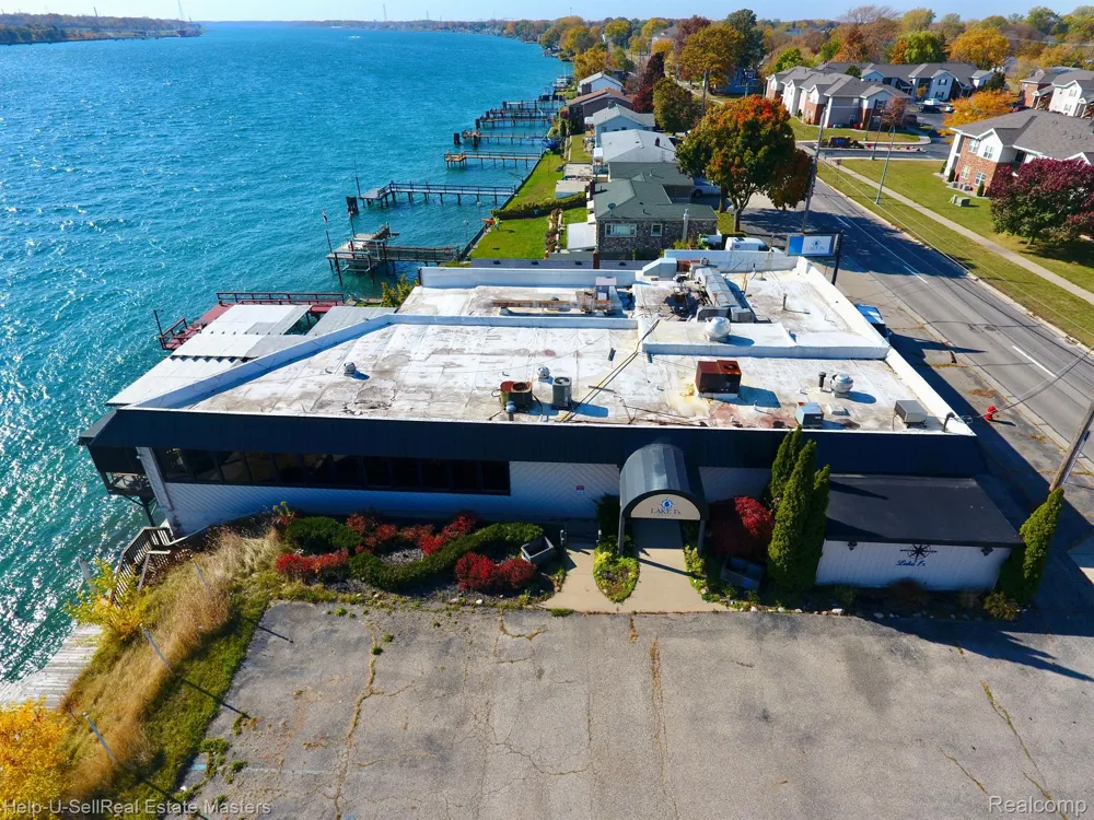 3136 MILITARY STREET Port Huron City, MI 48060