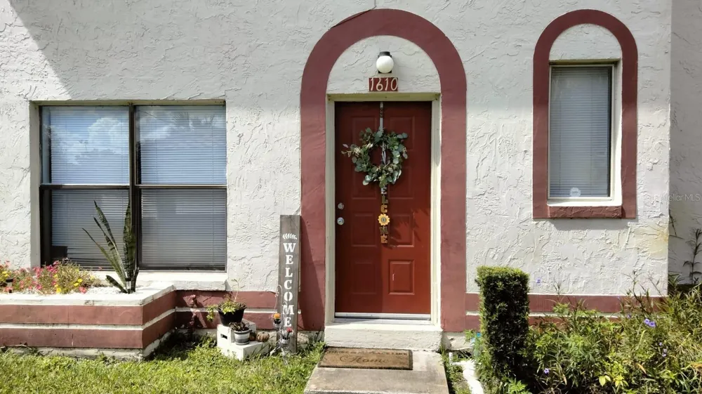 1610 LITTLE RIVER DRIVE #20 Orlando, FL 32807