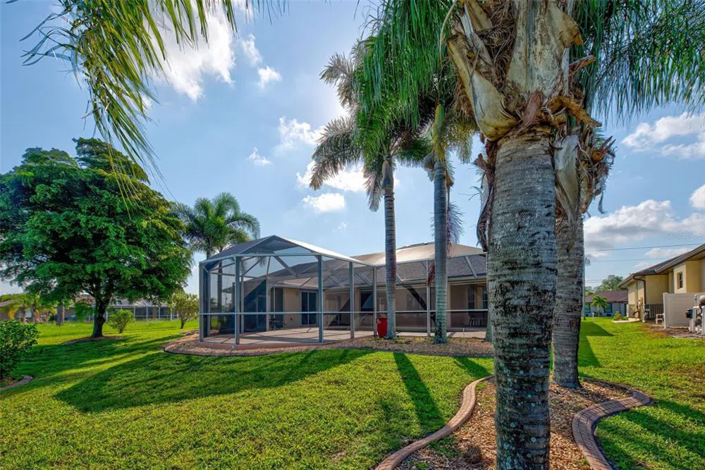 956 BOUNDARY BOULEVARD Rotonda West, FL 33947