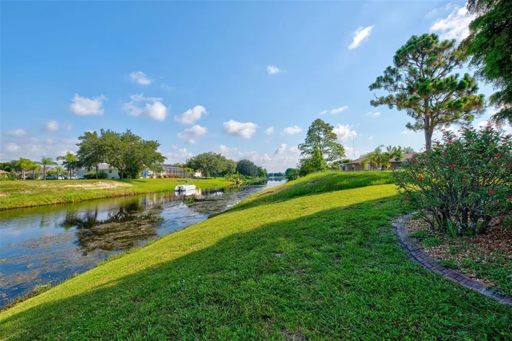 956 BOUNDARY BOULEVARD Rotonda West, FL 33947