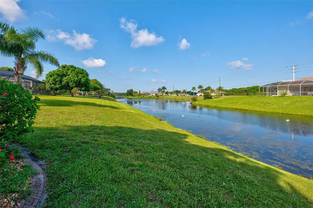 956 BOUNDARY BOULEVARD Rotonda West, FL 33947