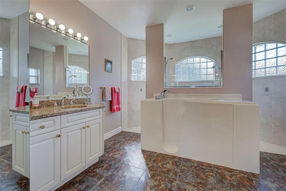 956 BOUNDARY BOULEVARD Rotonda West, FL 33947
