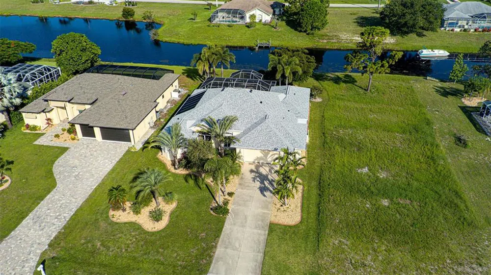 956 BOUNDARY BOULEVARD Rotonda West, FL 33947