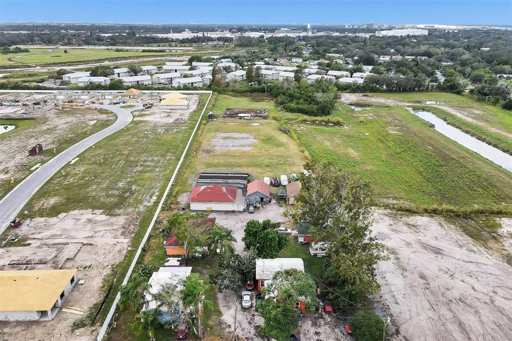 1616 23RD STREET E Bradenton, FL 34208