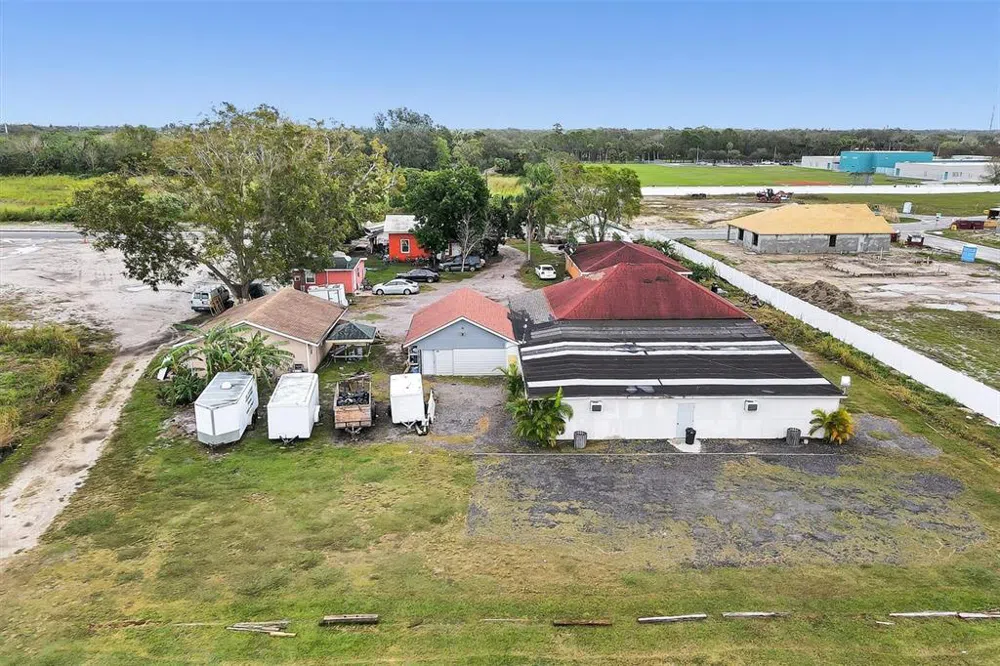 1616 23RD STREET E Bradenton, FL 34208