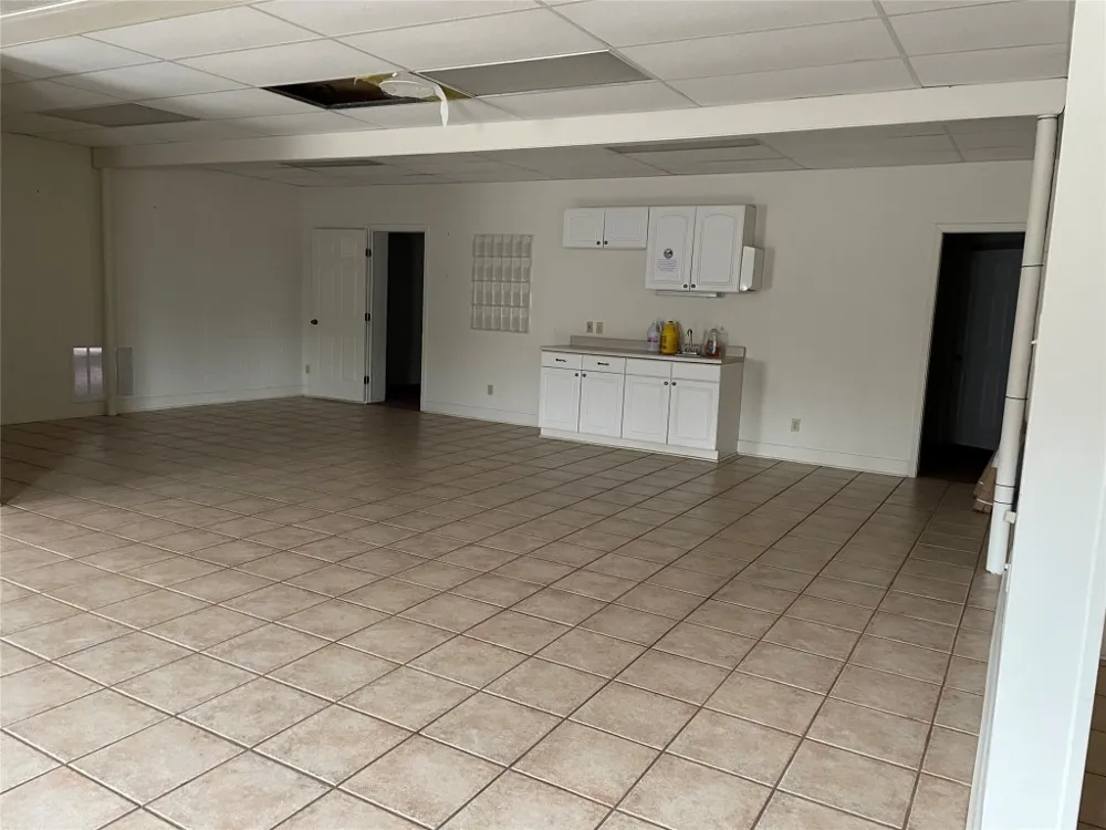 202 NE 2nd Street Smithville, TX 78957