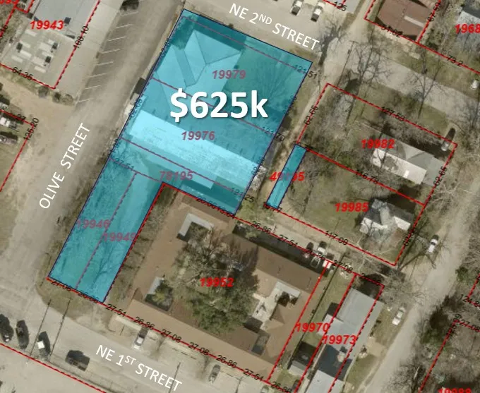 202 NE 2nd Street Smithville, TX 78957