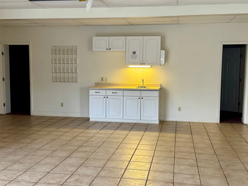 202 NE 2nd Street Smithville, TX 78957