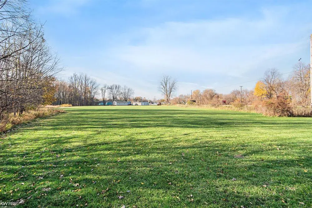 1128 Saginaw Road Vernon Township, MI 48429