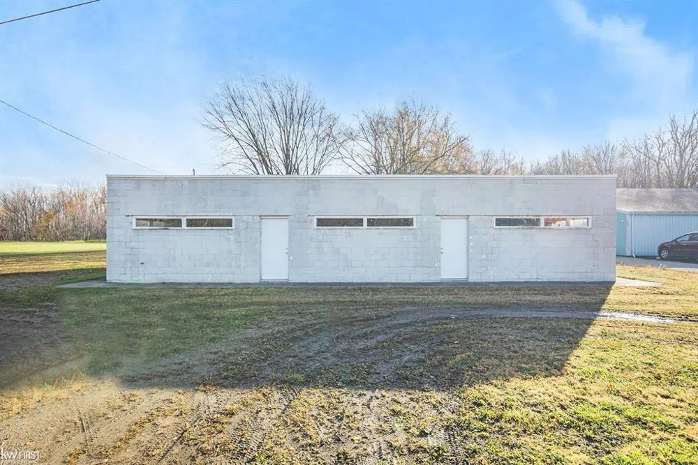 1128 Saginaw Road Vernon Township, MI 48429