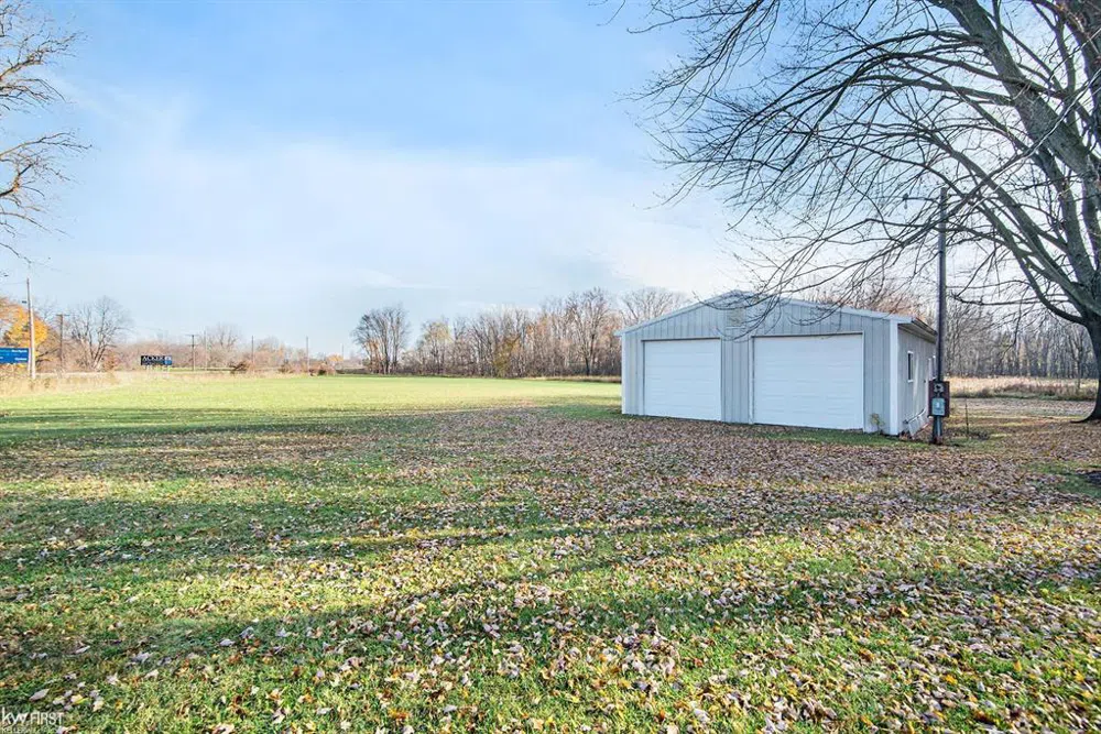 1128 Saginaw Road Vernon Township, MI 48429