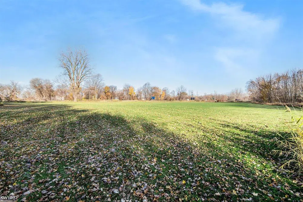 1128 Saginaw Road Vernon Township, MI 48429