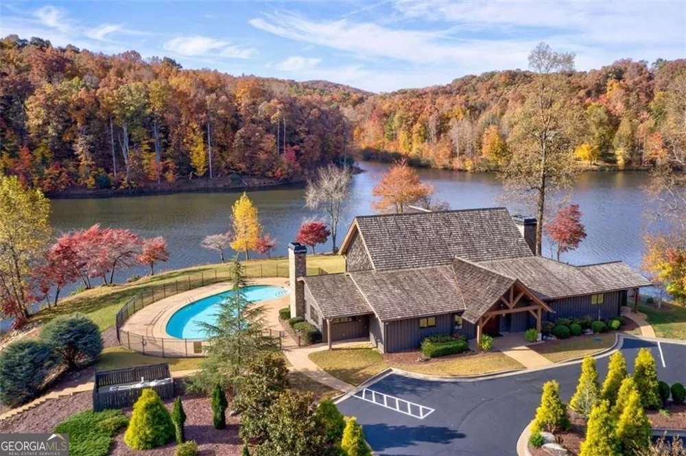 228 Stone Cliff TRCE Cleveland, GA 30528