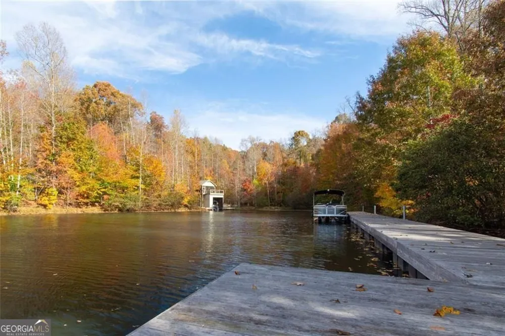228 Stone Cliff TRCE Cleveland, GA 30528