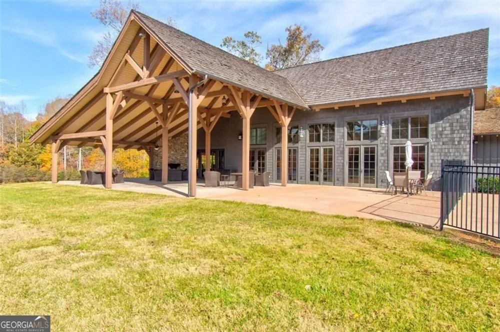 228 Stone Cliff TRCE Cleveland, GA 30528