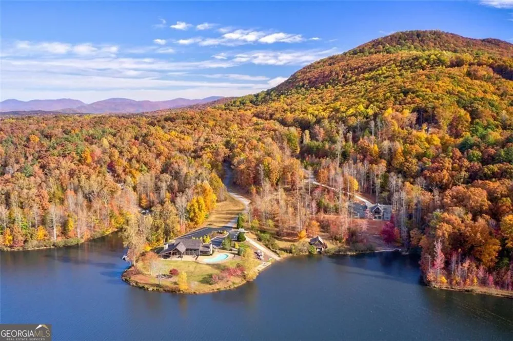 228 Stone Cliff TRCE Cleveland, GA 30528