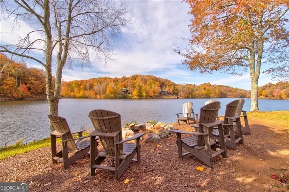 228 Stone Cliff TRCE Cleveland, GA 30528