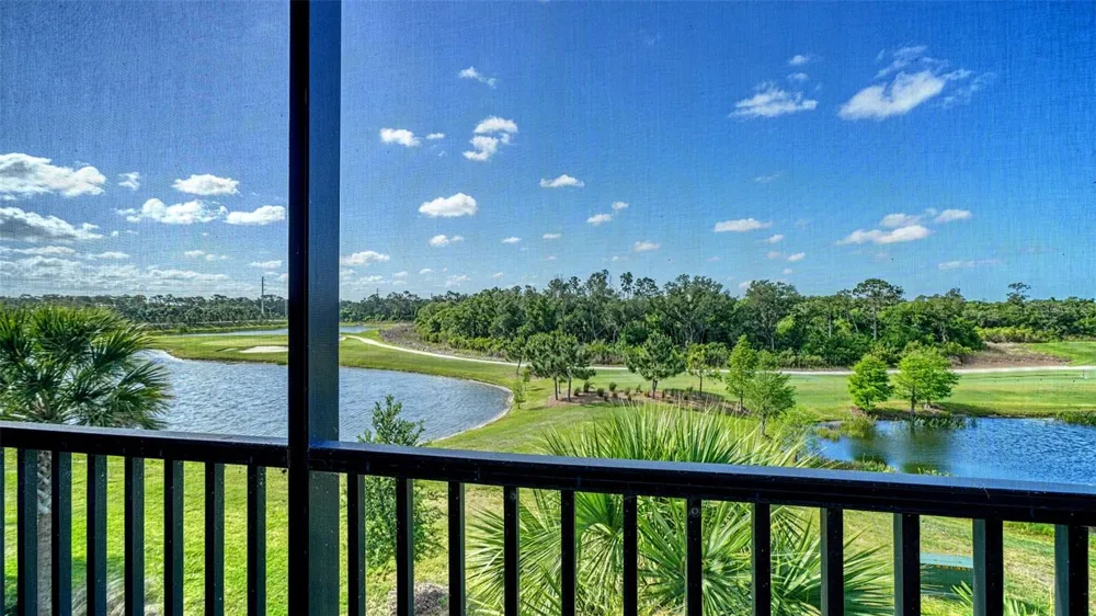 18114 GAWTHROP DRIVE #308 Lakewood Ranch, FL 34211