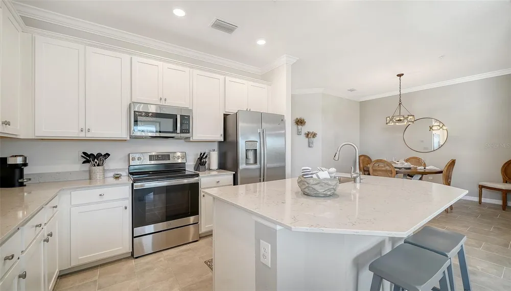 18114 GAWTHROP DRIVE #308 Lakewood Ranch, FL 34211
