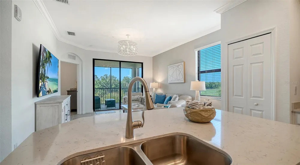18114 GAWTHROP DRIVE #308 Lakewood Ranch, FL 34211