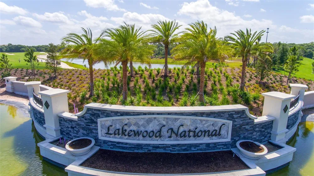 18114 GAWTHROP DRIVE #308 Lakewood Ranch, FL 34211