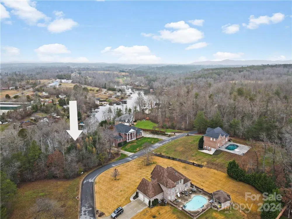 100 Old Ferry Lane Hickory, NC 28601